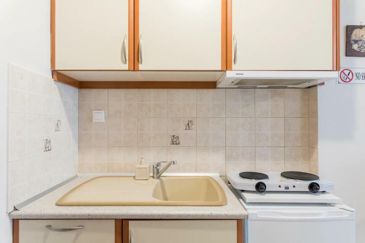 Central Studio! Fiber Wifi, Ac, Private, Self Check-In! Thessaloníki Eksteriør bilde